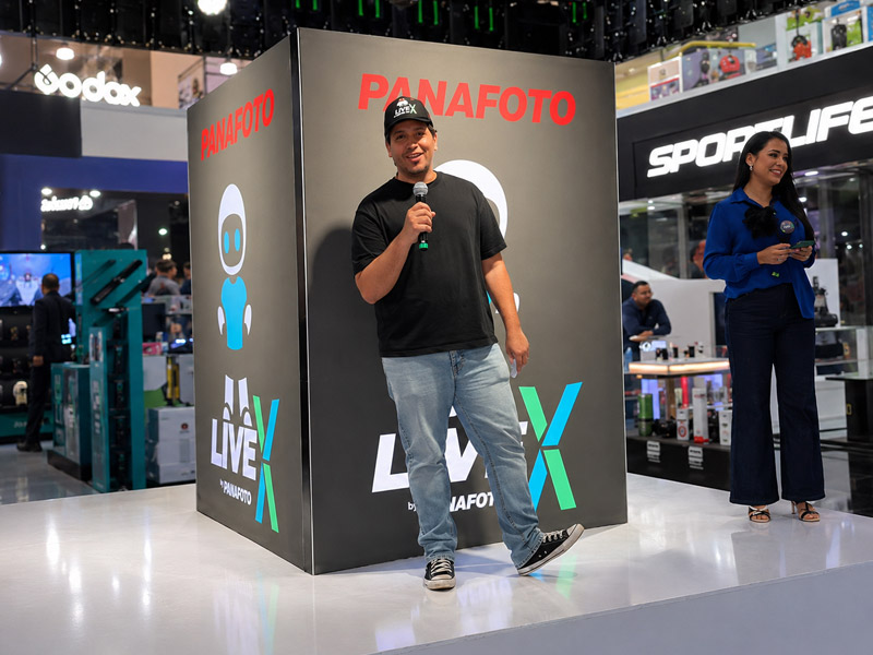 Rodolfo Restrepo durante la apertura de LIVE-X by Panafoto 2026
