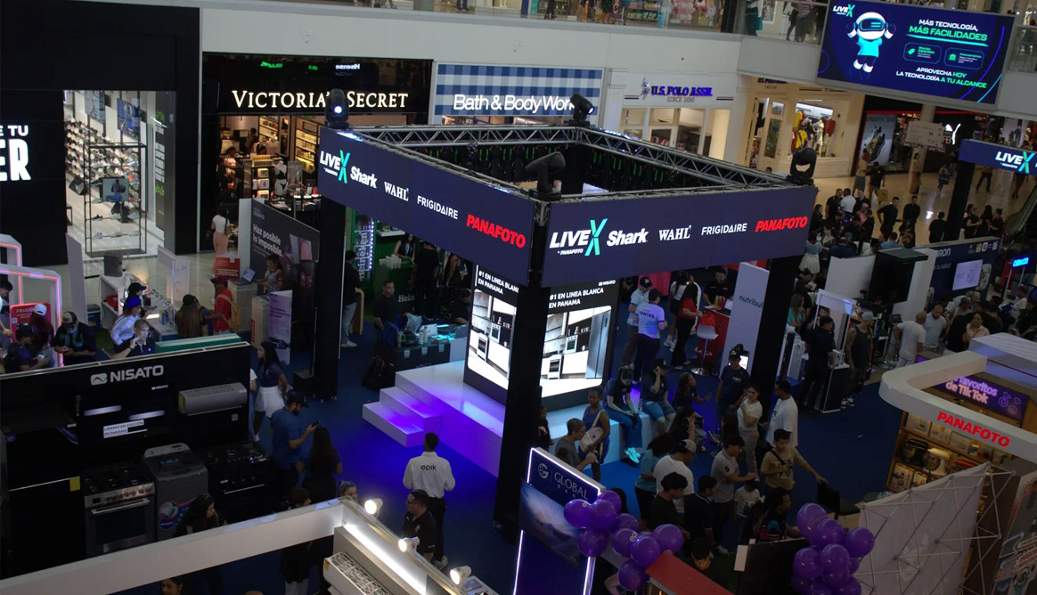 Vista general de LIVE-X by Panafoto 2026 en Metromall